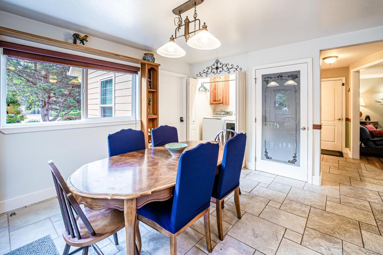 Ocean Oasis Villa Brookings Bagian luar foto